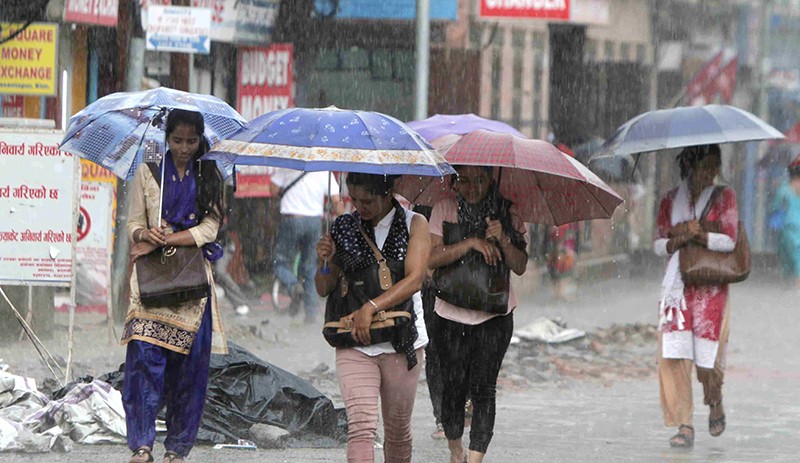 वर्षा र झरीले चुनाव प्रसार प्रसार प्रभावित हुने