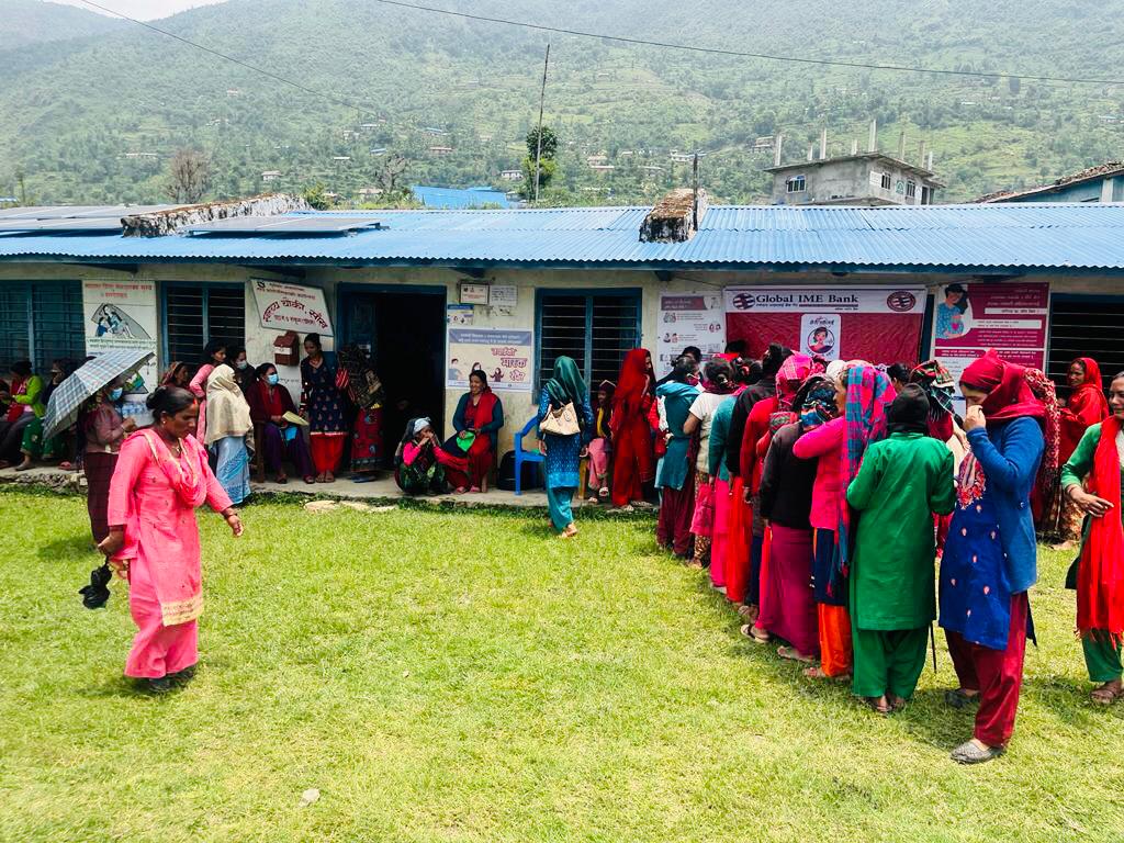 ग्लोबल आइएमई बैंक स्वस्थ नारी पहल अभियान अन्तर्गत निःशुल्क महिला स्वास्थ्य शिविरको आयोजना