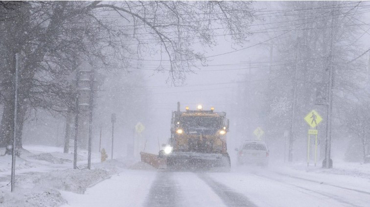 अमेरिकामा आँधीः हजारौं उडान रद्द