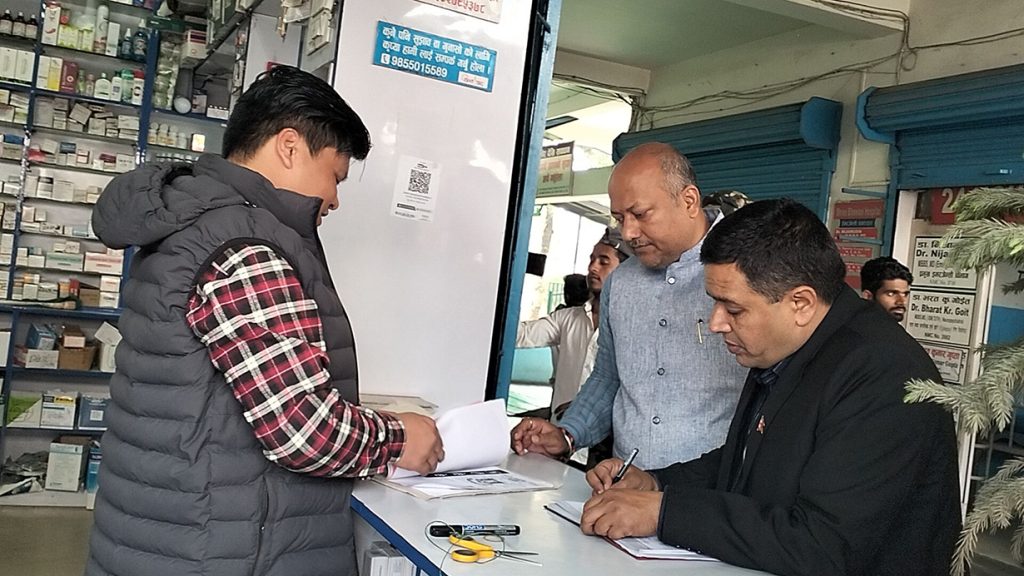 मधेशको निजी अस्पतालमा प्रदेशका मुख्यमन्त्रीको छड्के चेक