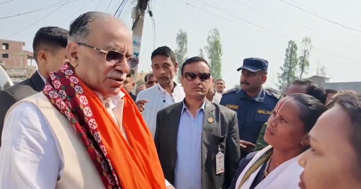 मिटरब्याज पीडितका समस्या समाधान गर्न अझै चलखेल भइरहेको छ:प्रचण्ड