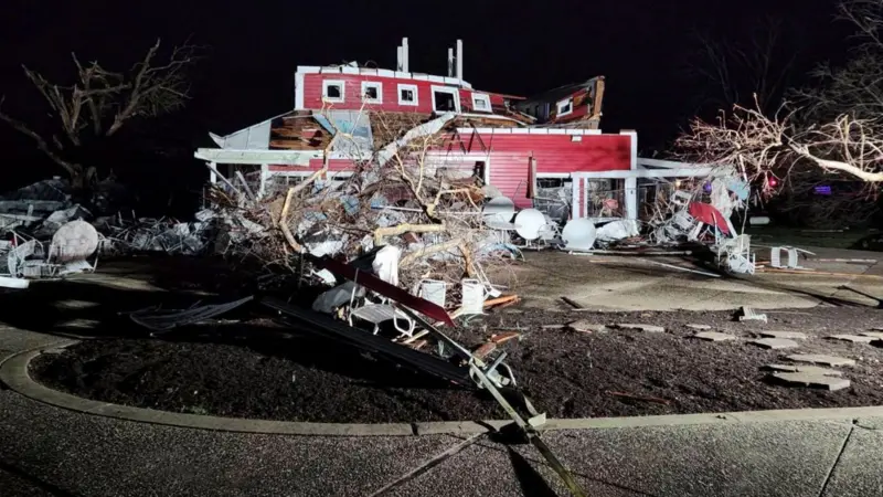 दक्षिण अमेरिकामा आँधीका कारण ३४ जनाको मृत्यु