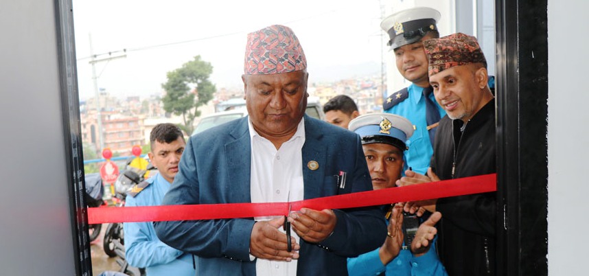 नगरपालिकाद्धारा निर्मित ट्राफिक सचेतना कक्षको उद्घाटन, ट्राफिक कार्यालय टेण्ड मुक्त