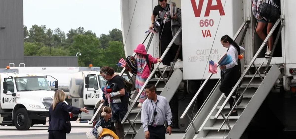 शरणार्थी योजना अनुसार दर्जनौँ श्वेत दक्षिण अफ्रिकी अमेरिकामा