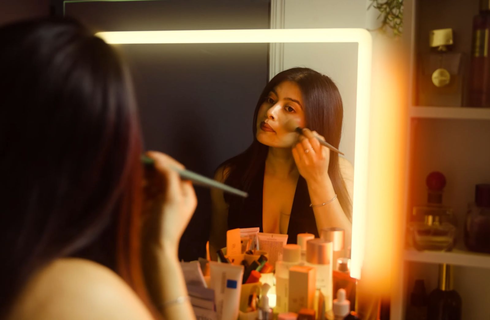 बबिता र दिया फिचर्ड ‘मस्त जवानी’ सार्वजनिक (भिडियो)सहित